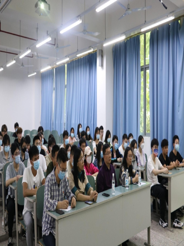 Bogq_1650807556008078342.jpg 公司组织开展入党积极分子培训会(4).jpg